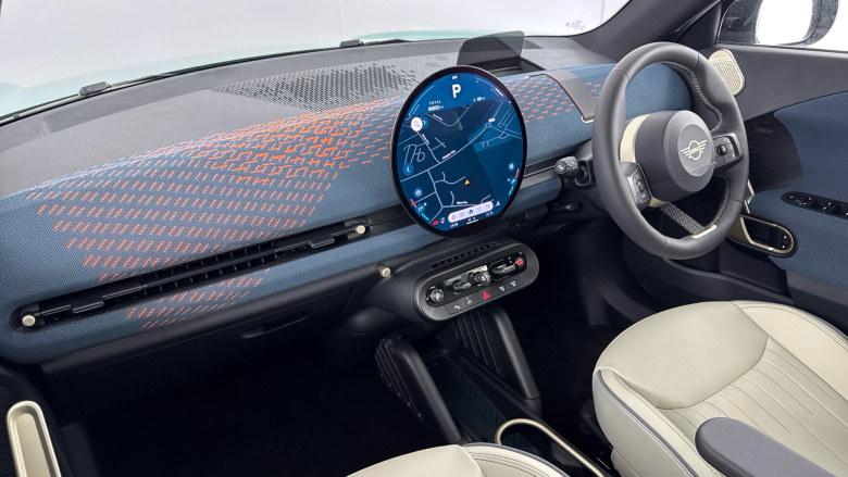 MINI Aceman 135kW E Classic 43kWh 5dr Auto Electric Hatchback